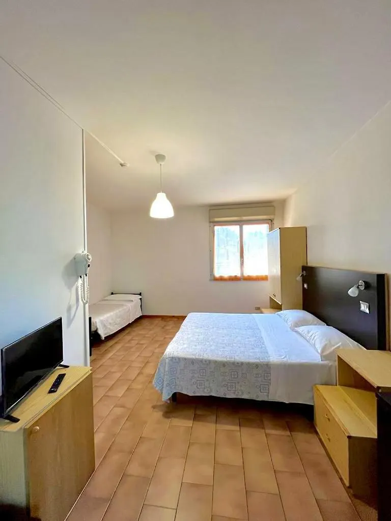 Hotel Nazionale Cervia 3*,