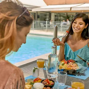**** Hotel Novotel Linate Aeroporto Włochy